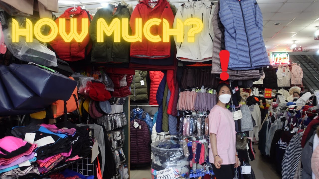Russian Market in Saigon BUYING SPREE Lots of Awesome Clothes + Bargain Skills  🇻🇳