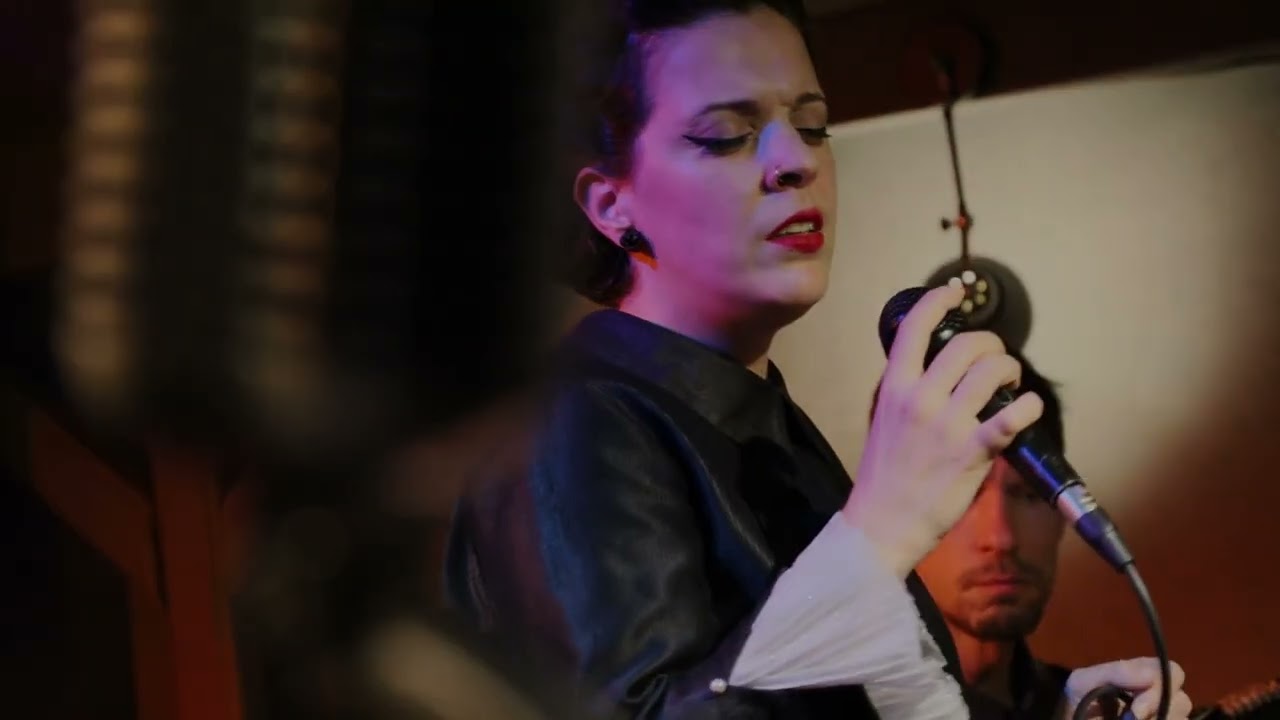 Multilingual - The Music Speaks About Love