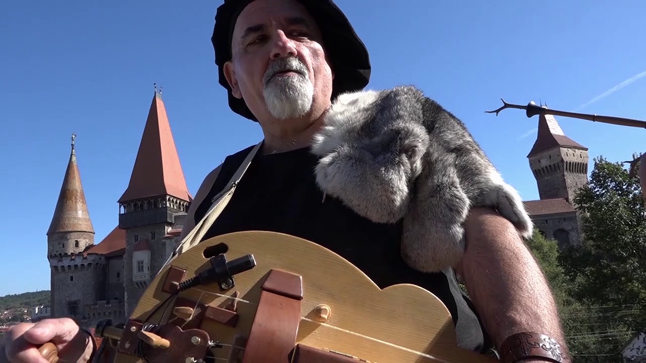 Pipers of Transylvania (Cimpoierii din Transilvania) - Dans 4 fete - Rokatanc - Medieval music
