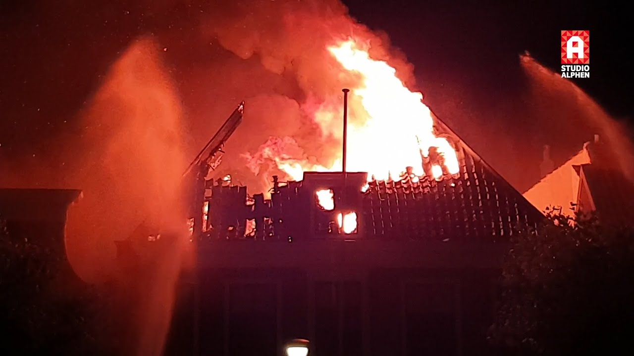 Zeer grote brand verwoest Alphens restaurant Proto