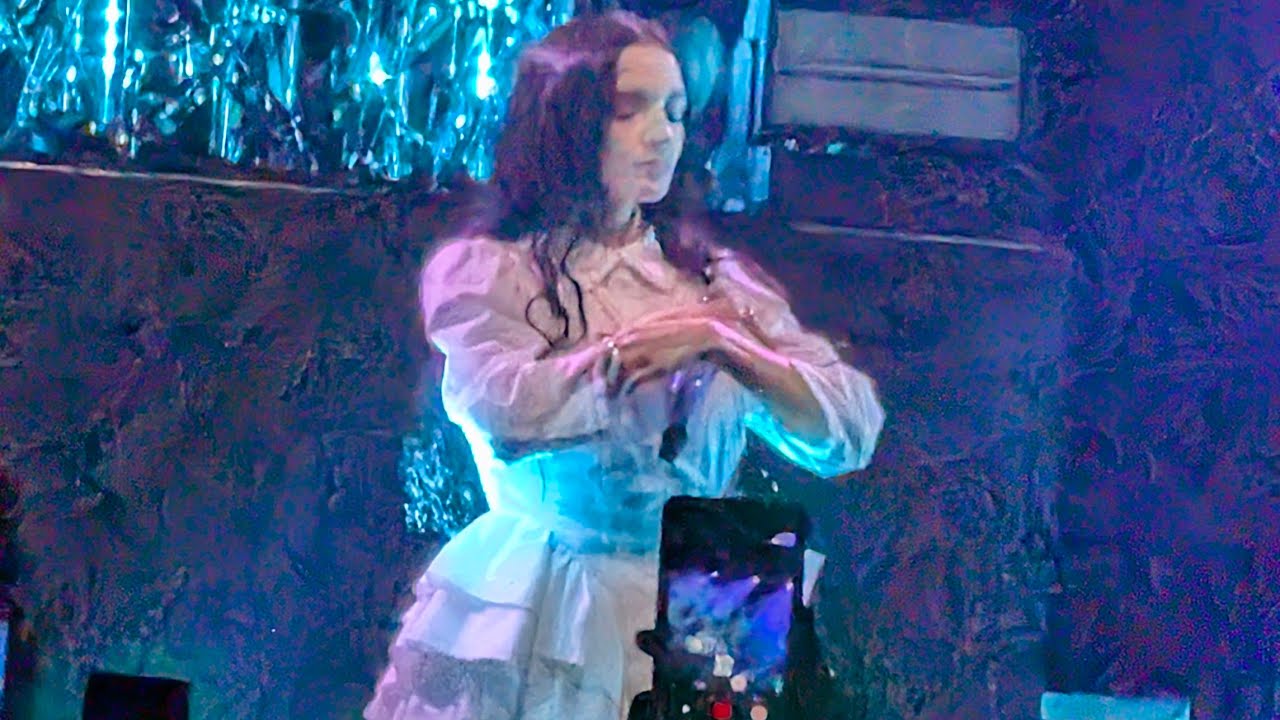 Poppy - crystallized live Melbourne Australia 22-1-26 