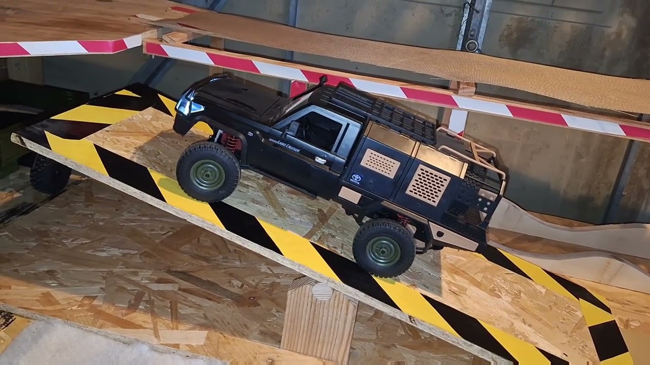 #MN82S Toyota Land cruiser  #4x4 #Crawler course 