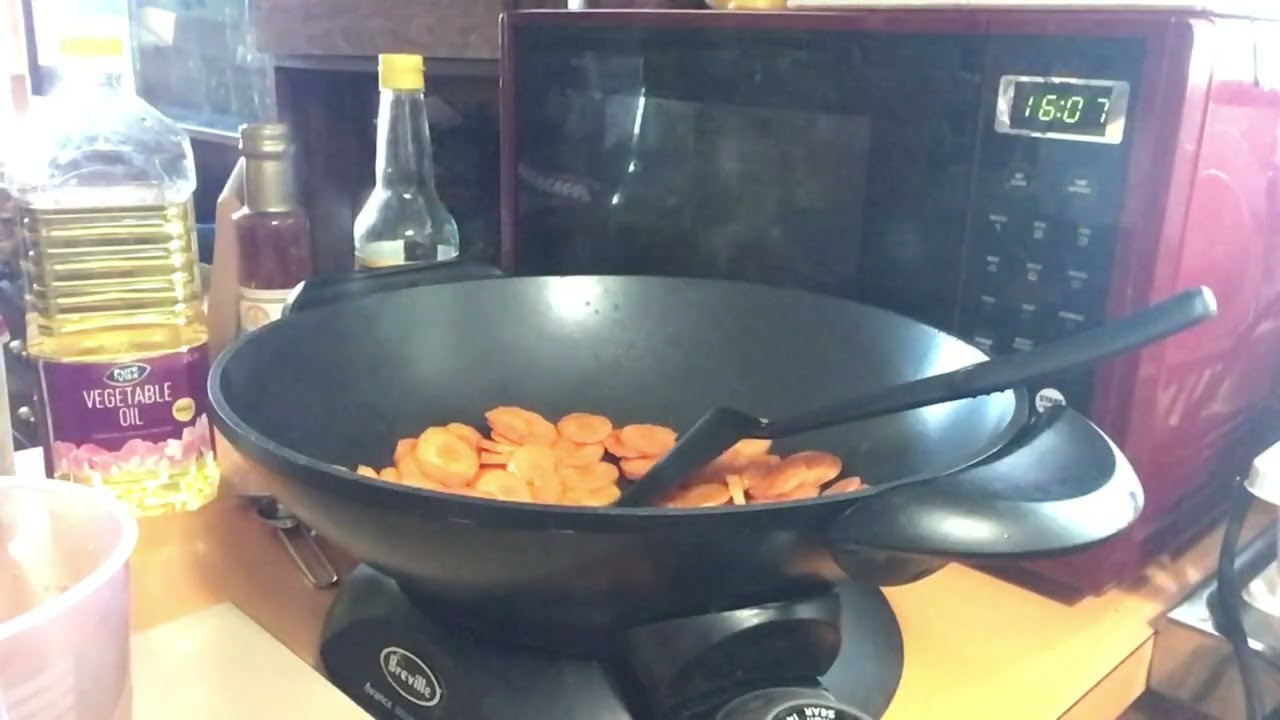 Cooking with Violet Vixen episode 534 ginger prawns with oyster mushrooms 