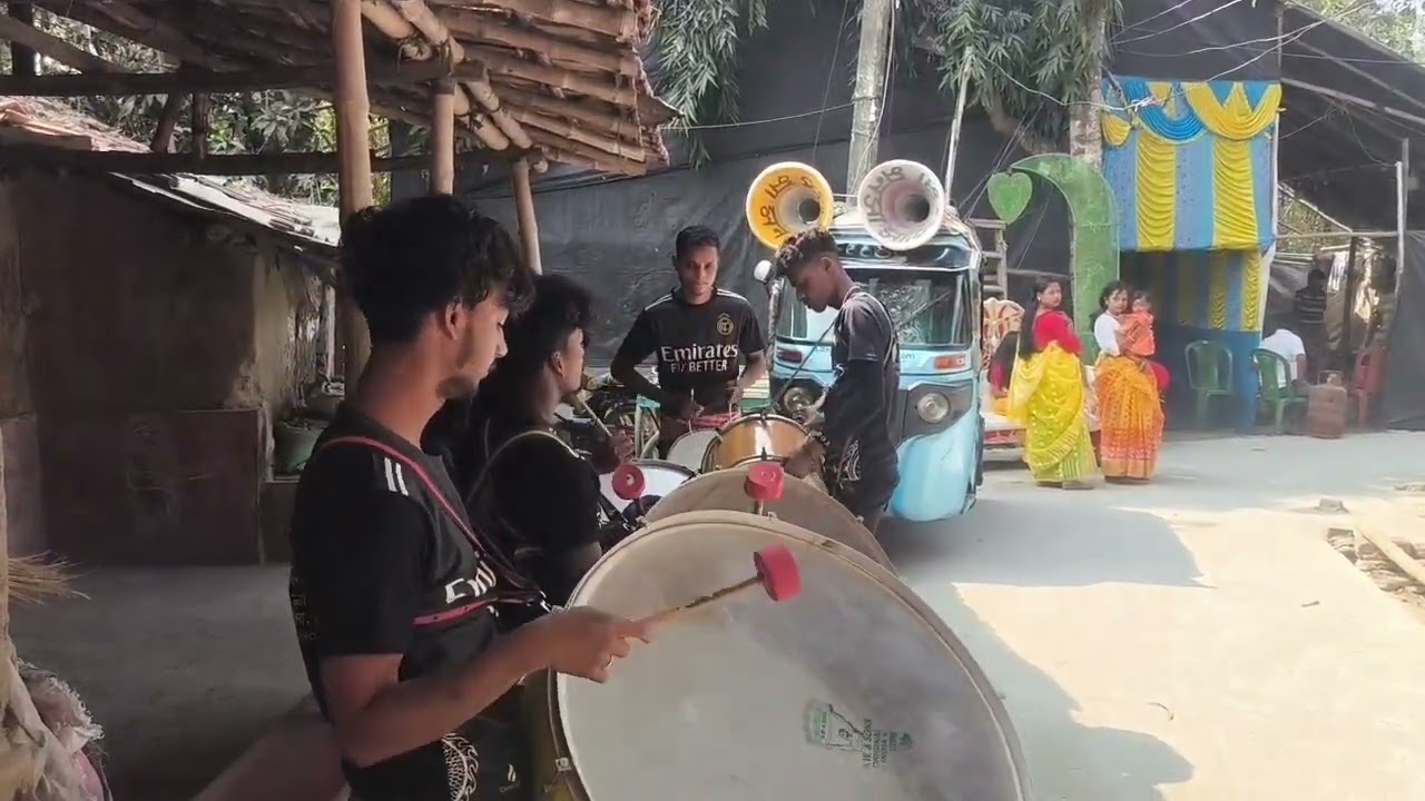 আজ বাজাচ্ছি বরগেছ বিয়ে বারিতে