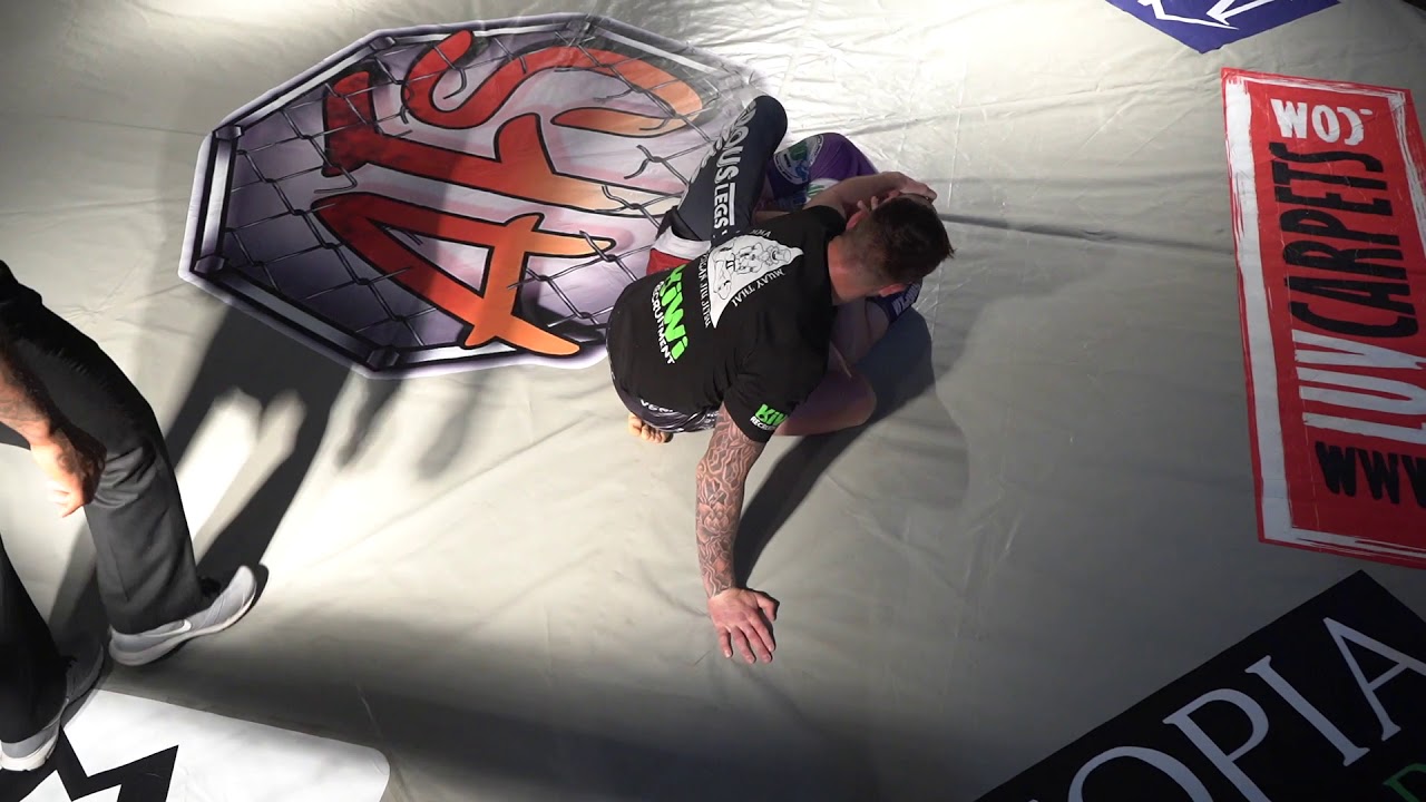 Purple Belt Division (Quarter Final 1):  Ashely Kilvington Vs Chris Hayes