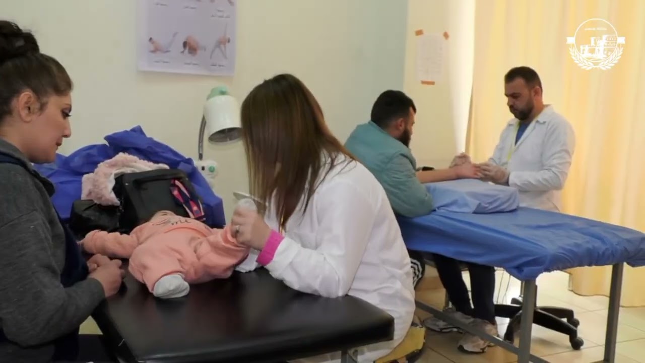 الكوادر الطبية بمشفى الدريكيش تُقدم خدمات التأهيل الجراحي والعلاج الفيزيائي.#محافظة_طرطوس 