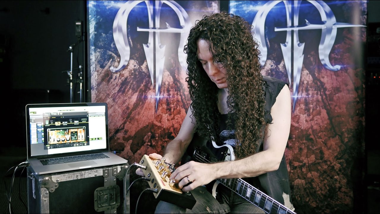 Marty Friedman shows off BIAS Distortion pedal