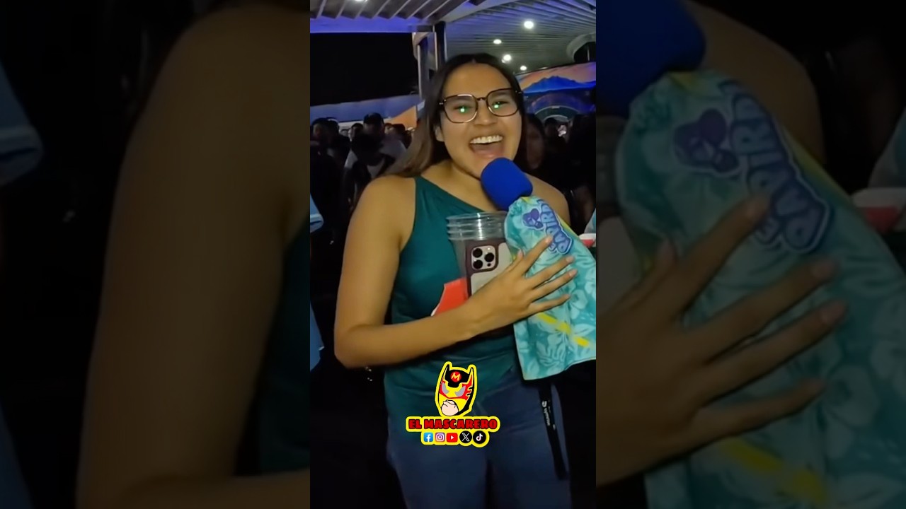 Mientras tanto la aficionada de 