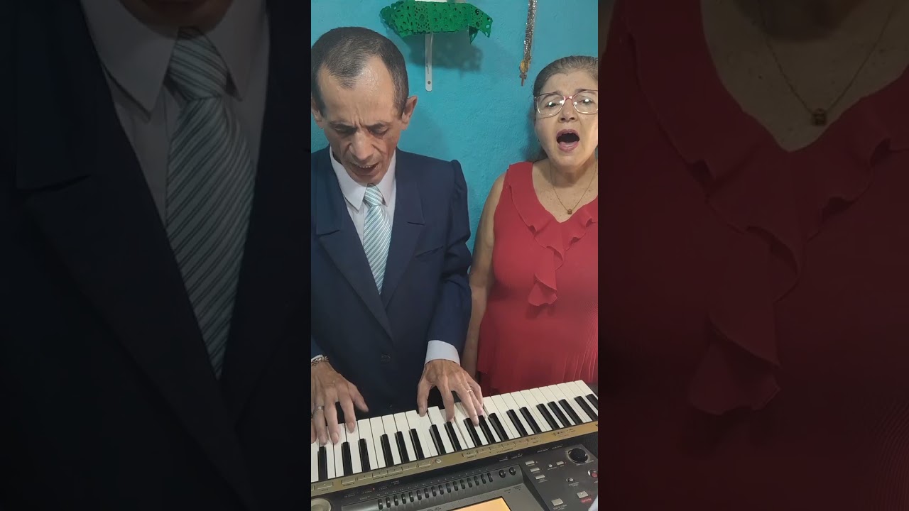 Deus nos espera em  Belém  cantado pelo Adão  Leite da  cunha