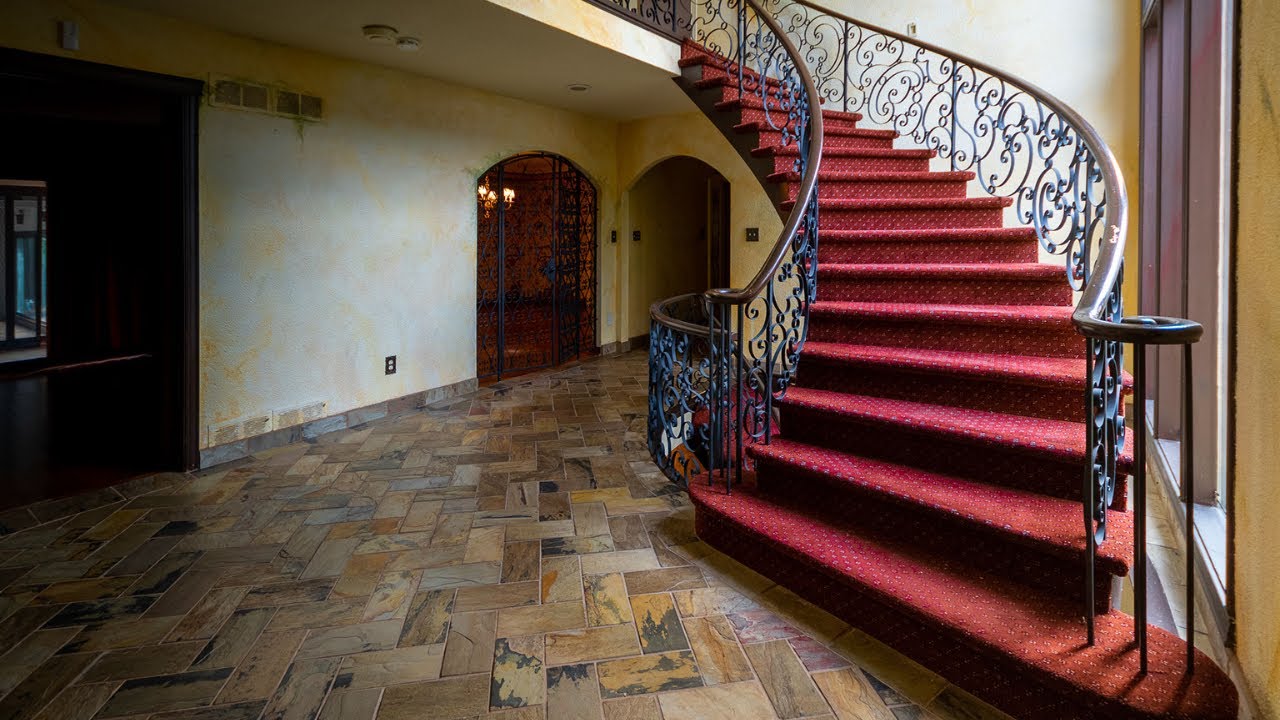 Exploring $6,000,000 Santa Fe Style Abandoned Mansion
