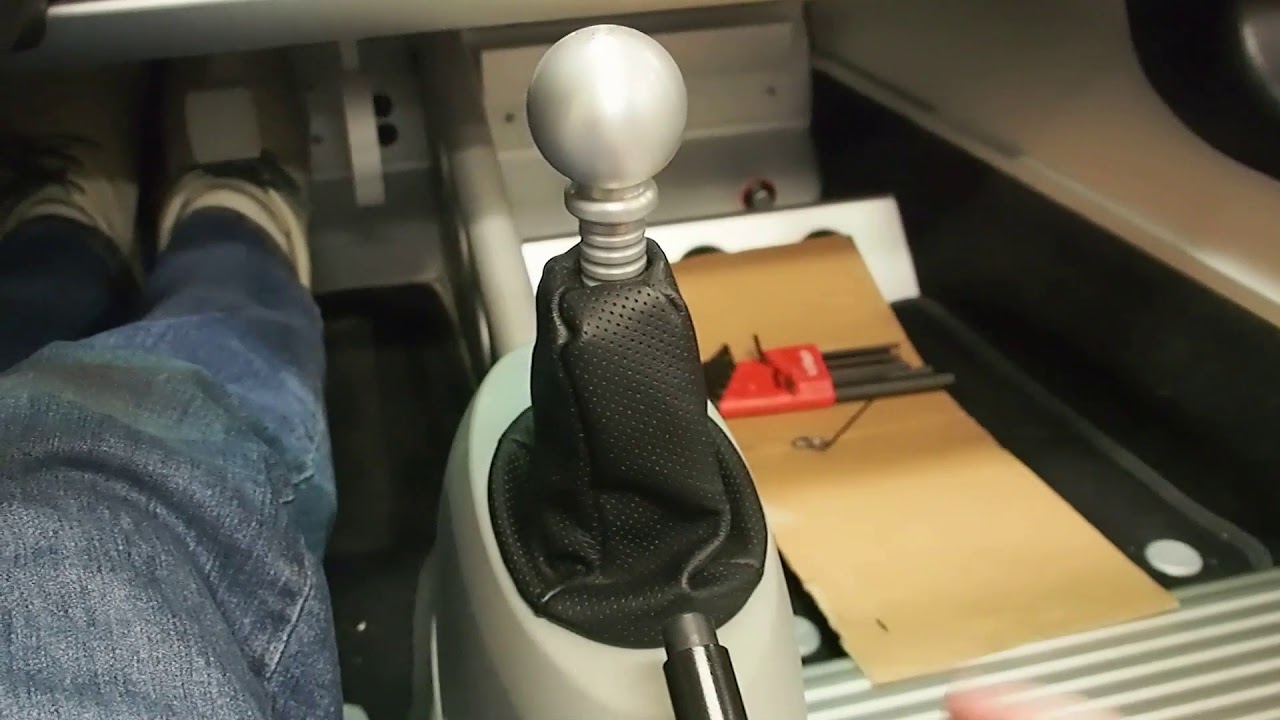 Lotus Elise Install shift cables and ShiftR111 (Part 3)