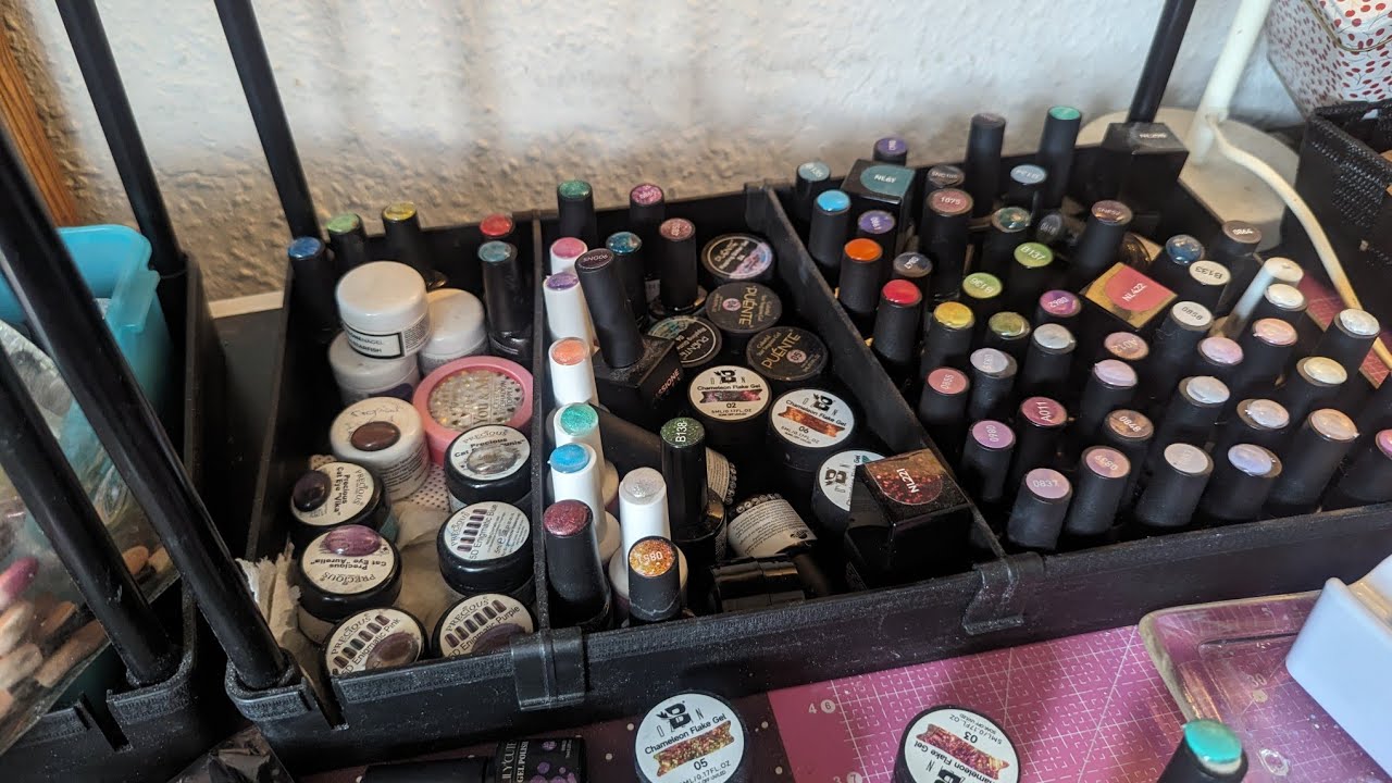 Mein *Nagelstudio