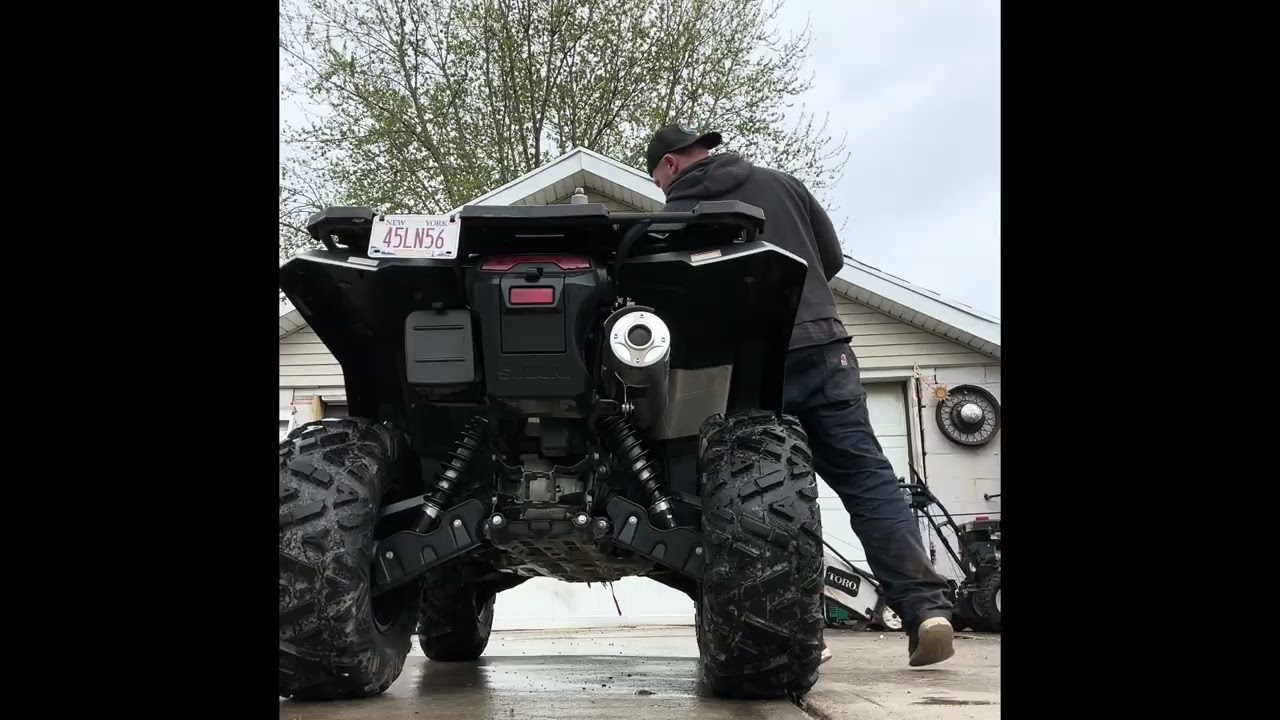 ‘22 Suzuki Kingquad 750 stock exhaust vs HMF Titan QS comparison
