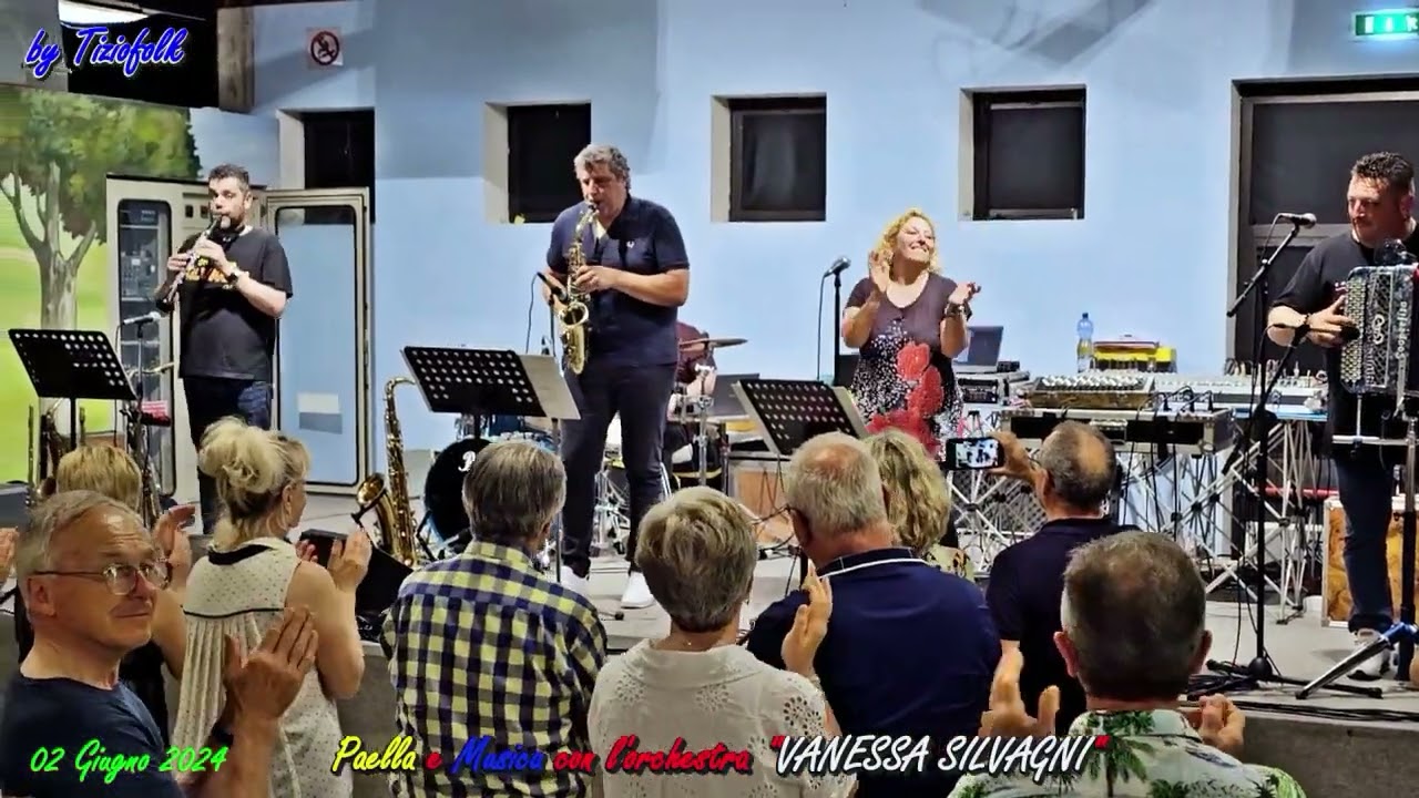 ATOMICA 69 polka di casadei eseguita dall'orchestra VANESSA SILVAGNI al Tondo RA2