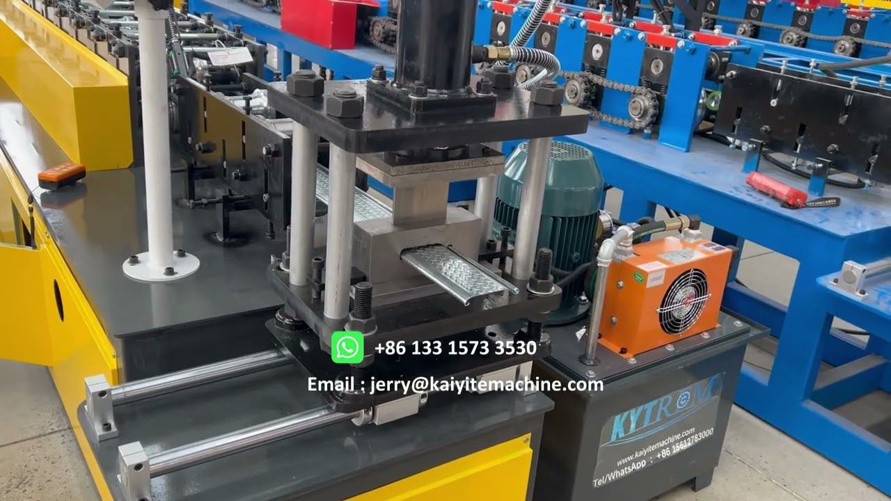 Rolling Shutter Door Slat Roll Forming Machine With Four Patterns