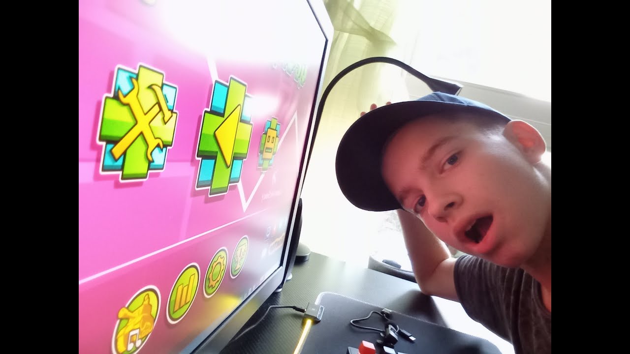 Prelazim 4 i 5 level ( Geometry Dash )