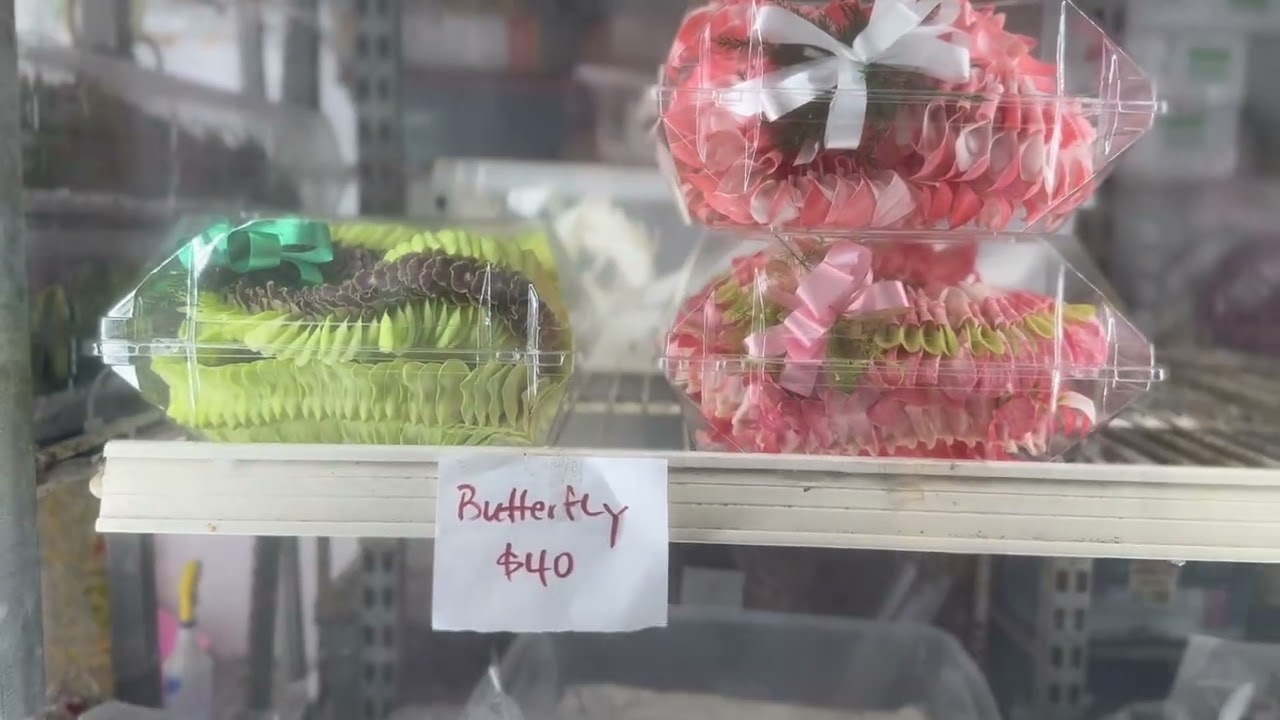 Lei Shops on Maunakea Street