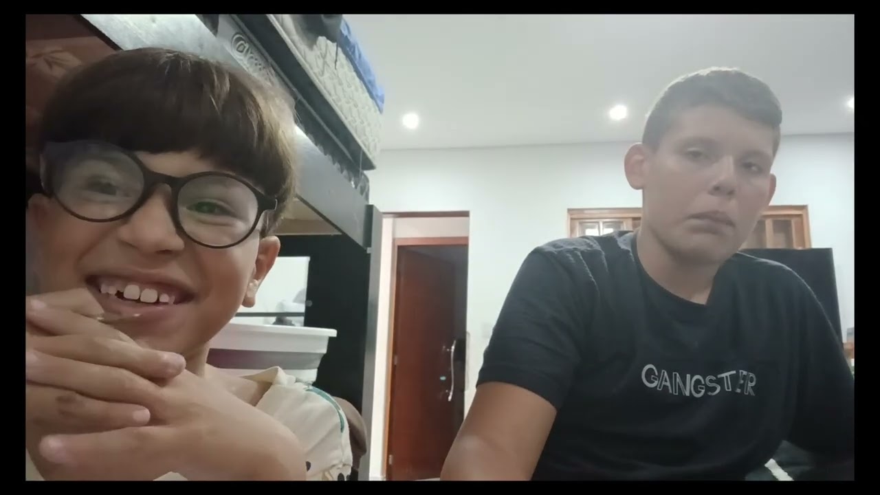 Primeiro vídeo do canal Batalha de desenho 