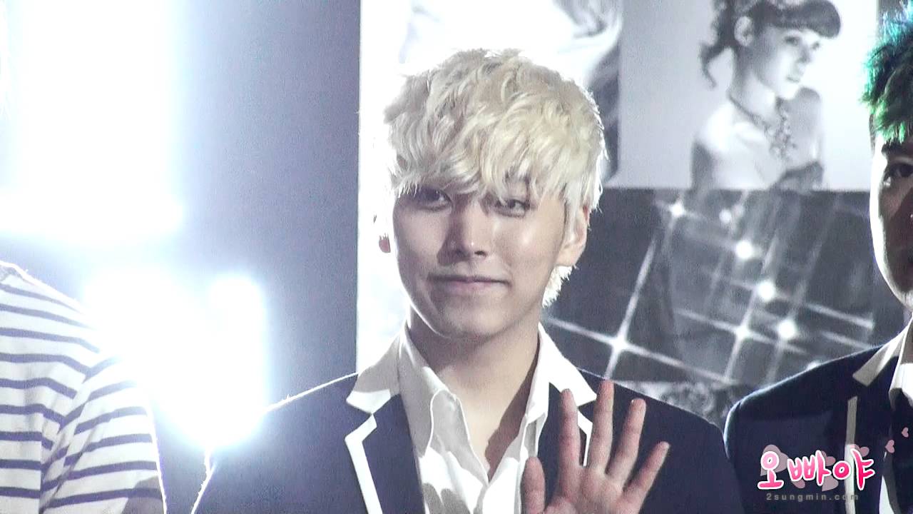 [120810] S.M.ART EXHIBITION - sungmin