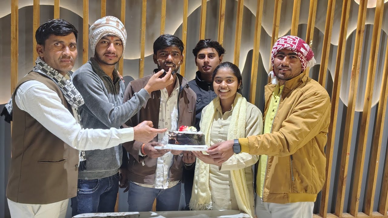 जीतू का बर्थडे भागवत छोड़ मनाया छिबरामऊ में 🥰#vlog #dikshashastri 
