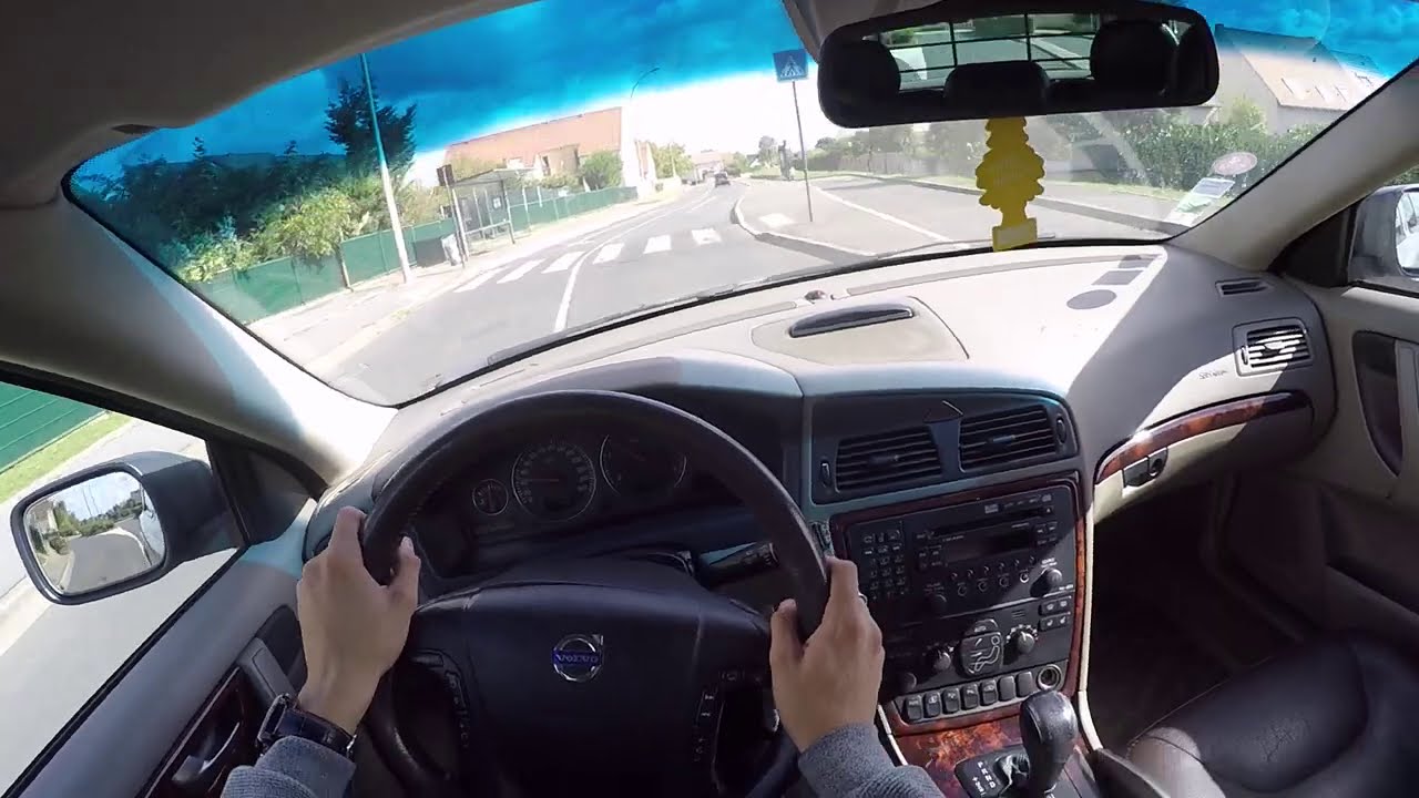 Volvo XC70 2.4 D5 (2005) - POV Highway And City Drive