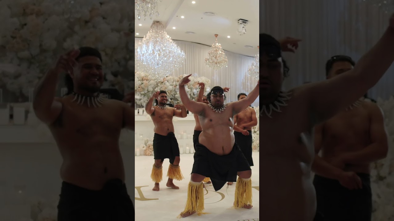 This moment of this Samoan performance 😂