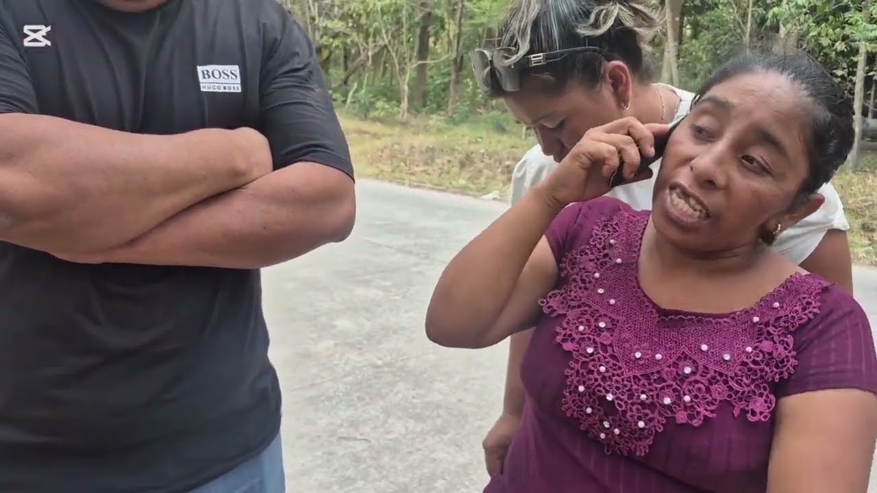 TODO EL GRUPO  DE VIDEO CHAPIN Y LA POLI BUSCANDO AL SECUET/@DOR
