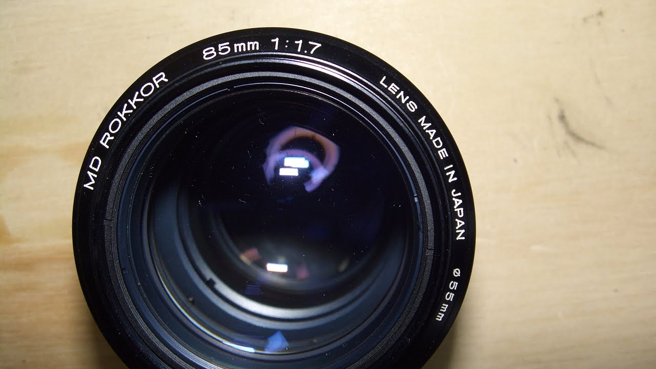 Oil on aperture blades in Minolta MD ROKKOR 85mm 1:1.7______Picture slide show