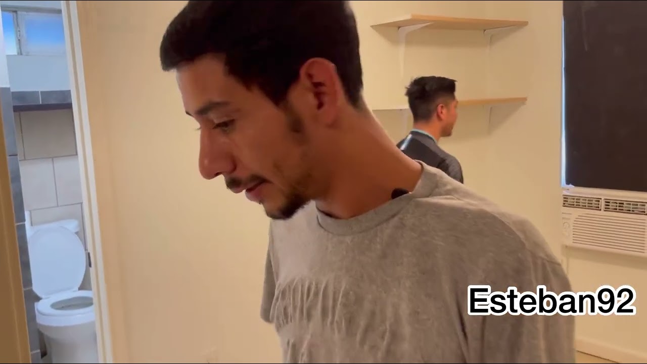 Todo sea por. no pagar renta