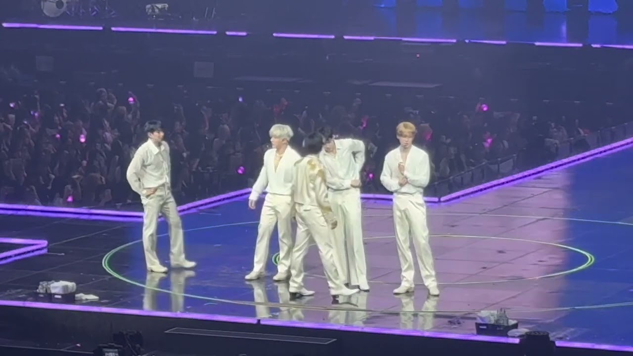 06/07/25 #ASTRO #Stargraphy at #InspireArena Note: Staring at them not my phone so focus is off.