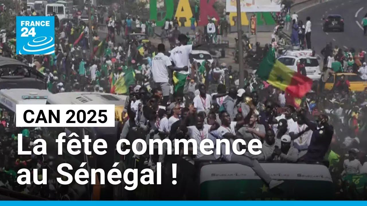 CAN 2025 : grande parade à Dakar, le Sénégal célèbre ses héros • FRANCE 24