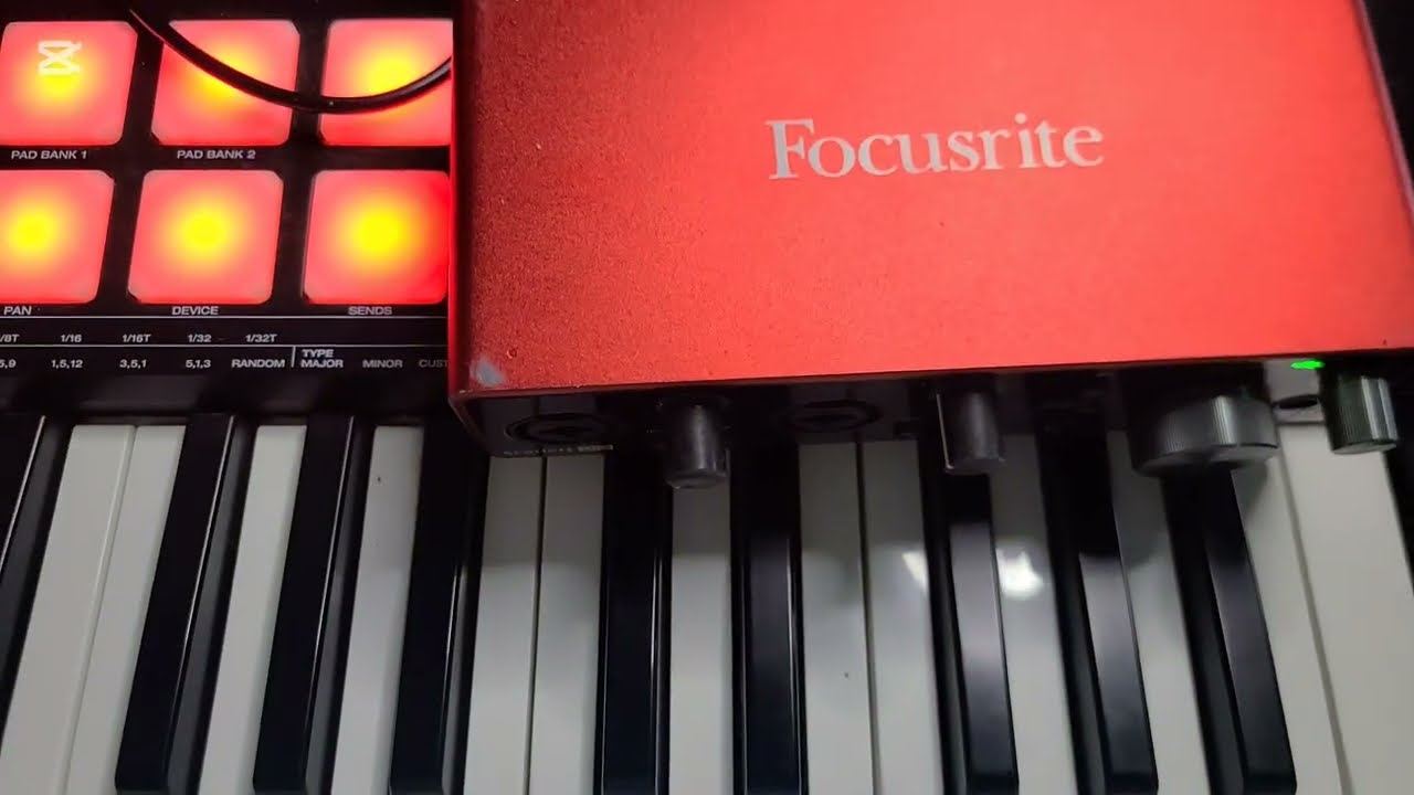 How to use Software sounds (vst's) with midi Keyboard Live. (For Beginners).