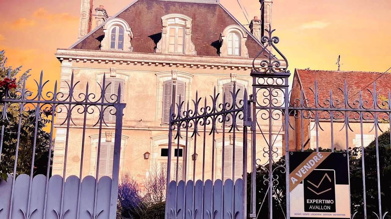 Vendu / Sold Property in Burgundy, Mailly le château propriété Bourgogne France.