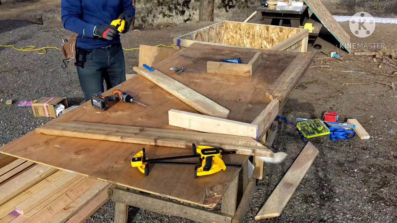 Building A Horse Slow Feeder (time lapse)