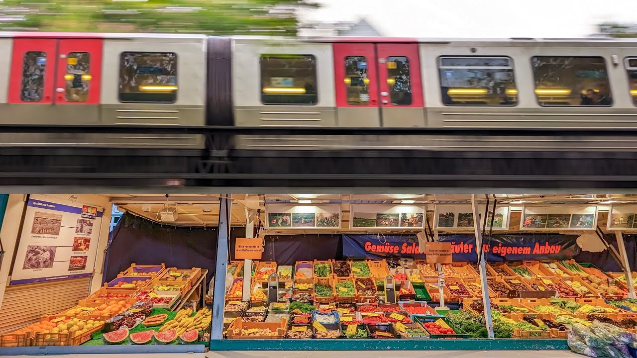 Wochenmarkt unter der U-Bahn