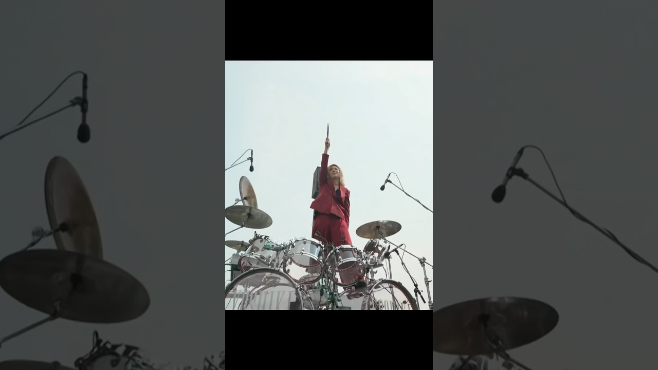 YOSHIKI Electrifies 130,000 Crowd at F1 Grand Prix with Historic Performance of the National Anthem