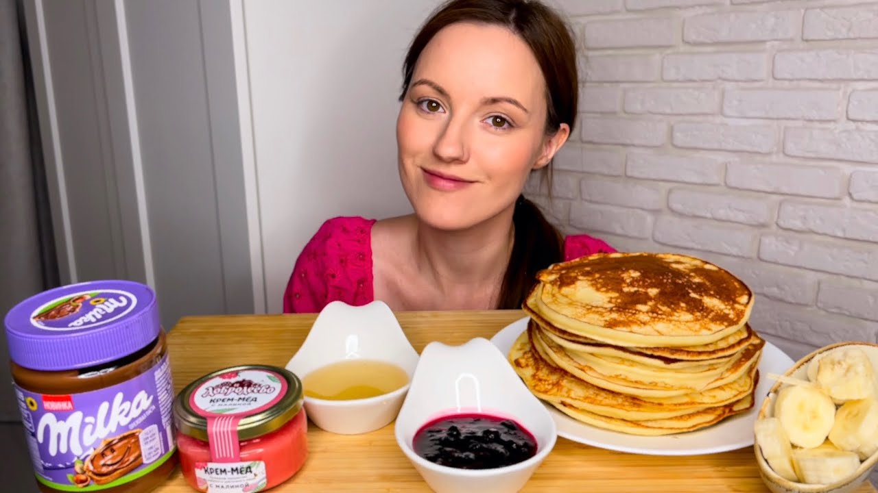 МУКБАНГ БЛИНЫ ДОМАШНИЕ МЕД ОРЕХОВАЯ ПАСТА ВАРЕНЬЕ ФРУКТЫ MUKBANG HOMEMADE PANCAKES HONEY NUT PASTE