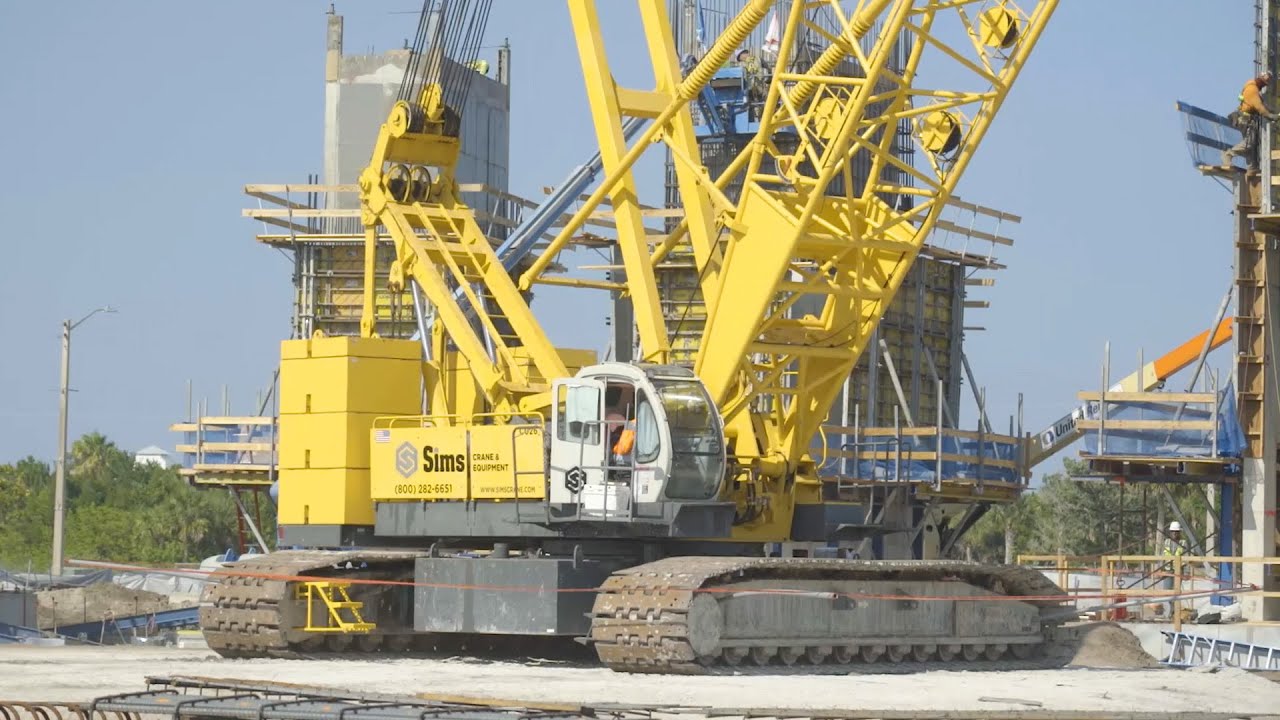 Sims Crawler Cranes at Work - Daytona Beach, Florida