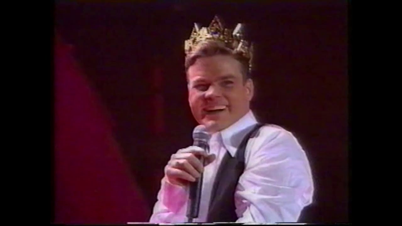 Jari Sillanpää - Tangokuningas (live @Hartwall 1997)