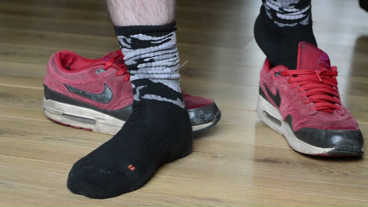 AirMax & Sweaty Nike Socks