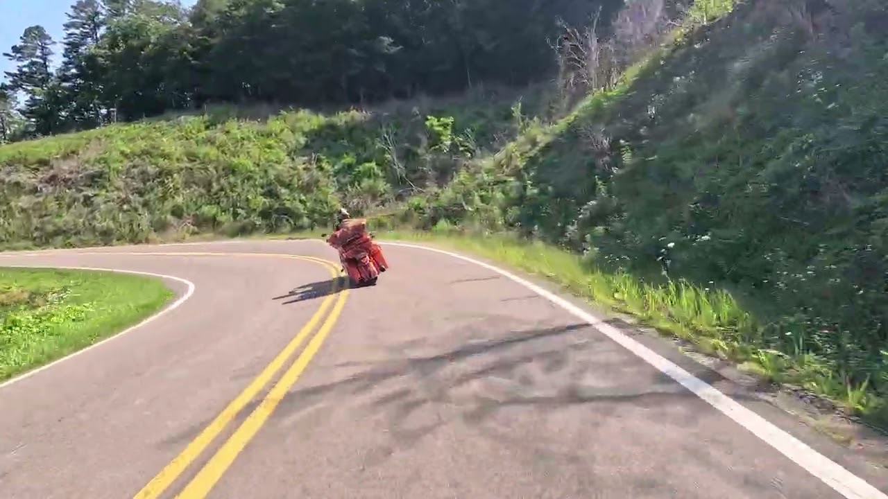 Cola del dragón en BMW k1600gt  junio -2025