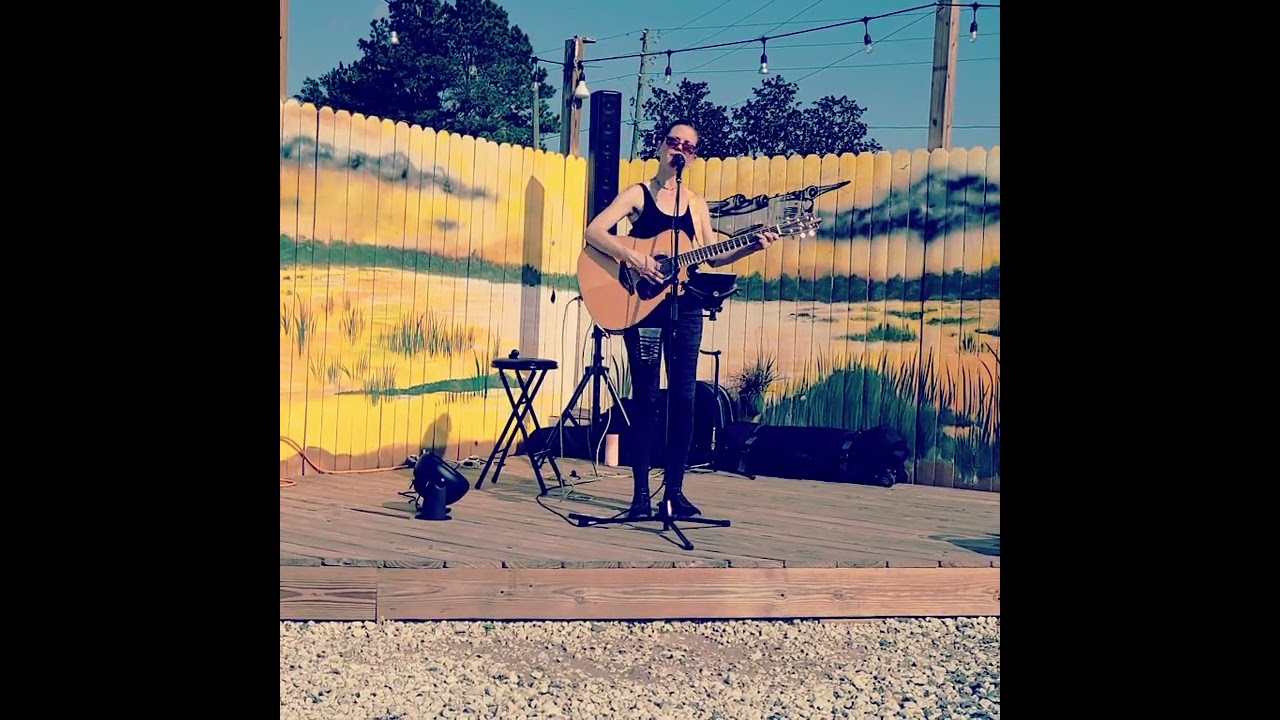 Strawberry Wine - Deana Carter cover by KennaDee
