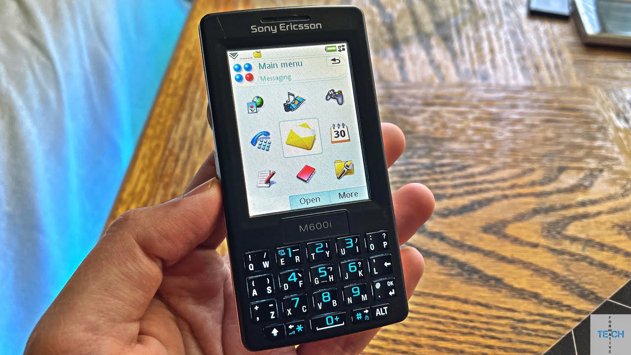 I Bought A Sony Ericsson M600i | Lets Mess With It