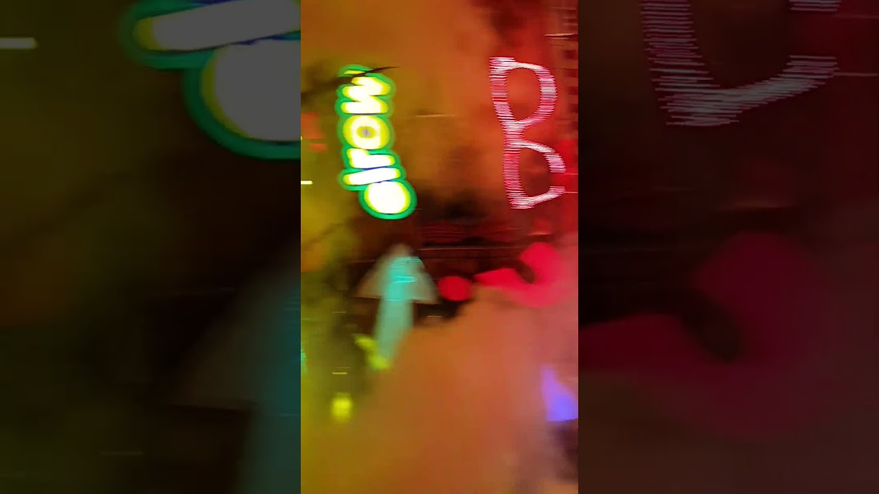 Elrow Stage in Z&uuml;rich 🎊🎉 ( Streetparade)