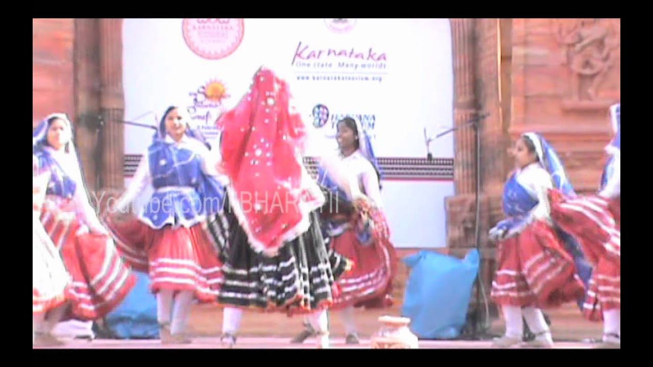 Discover Haryana : Haryanvi Folk Dance By College Girls