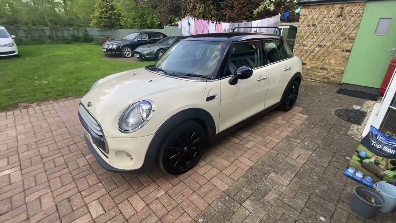2015 Mini 1.5 Cooper 5dr Hatchback | (Review)