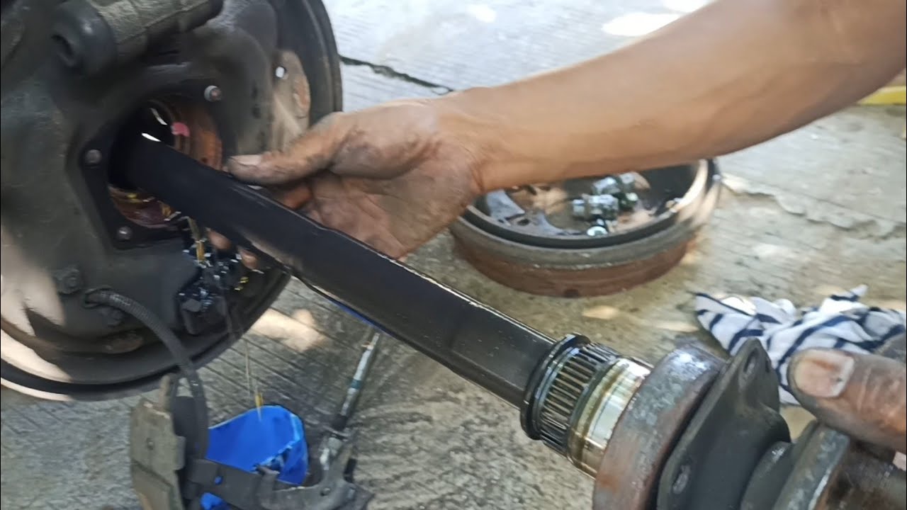 how to replace axle bearing Toyota Innova hummingsound problem