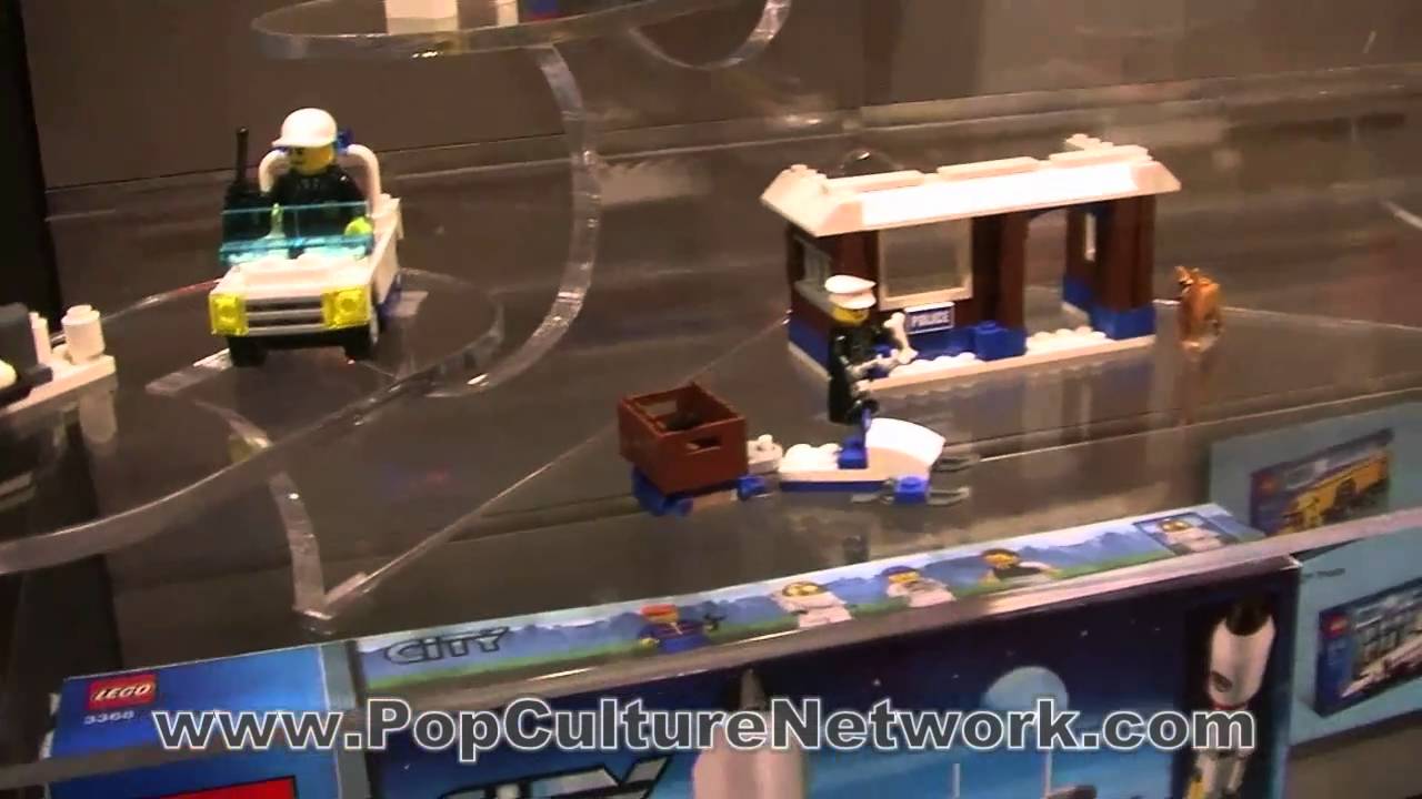 NY Toy Fair 2011 - LEGO CITY - Harbour / Space / Police - Sneak Peek!