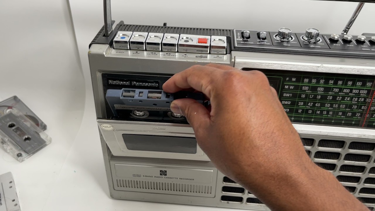 National Panasonic Retro Boombox Radio RQ-554FTS Cassette Player Shortwave FM MW