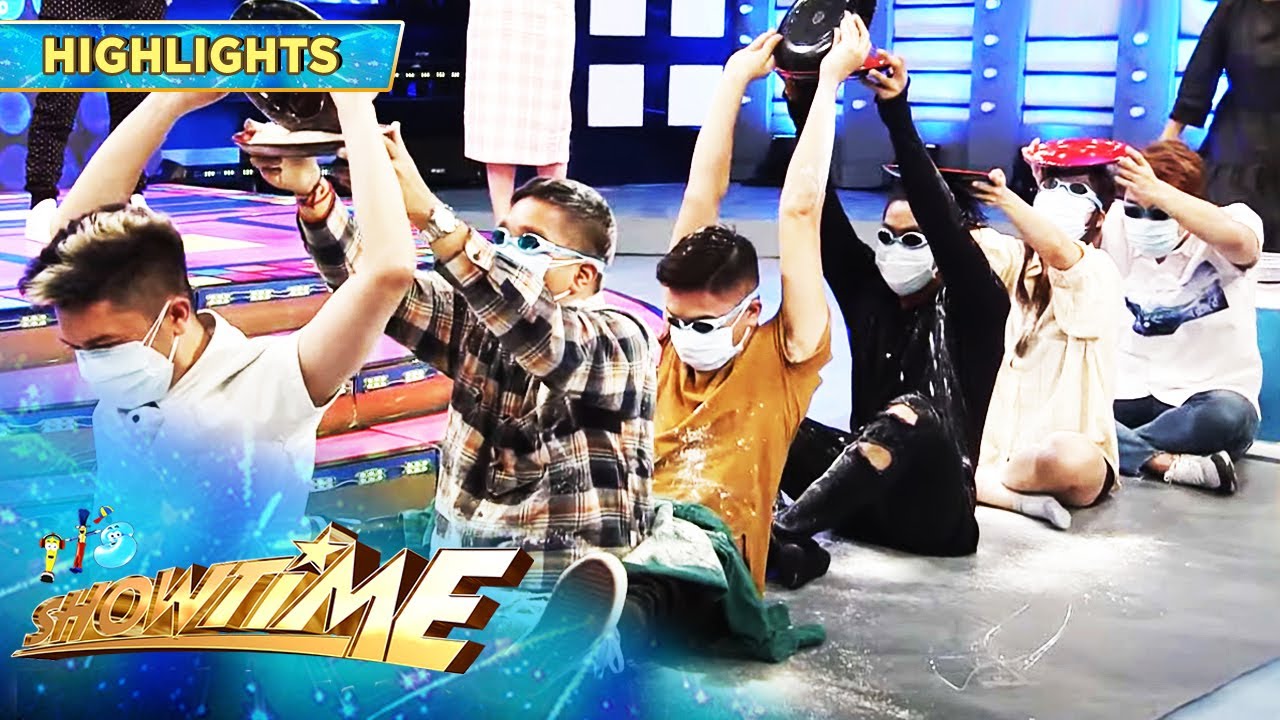 Team Vhong passes the flour as a FUNishment | It's Showtime